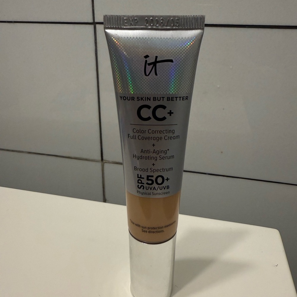 IT Cosmetics CC+ Cream - Silver and Tan